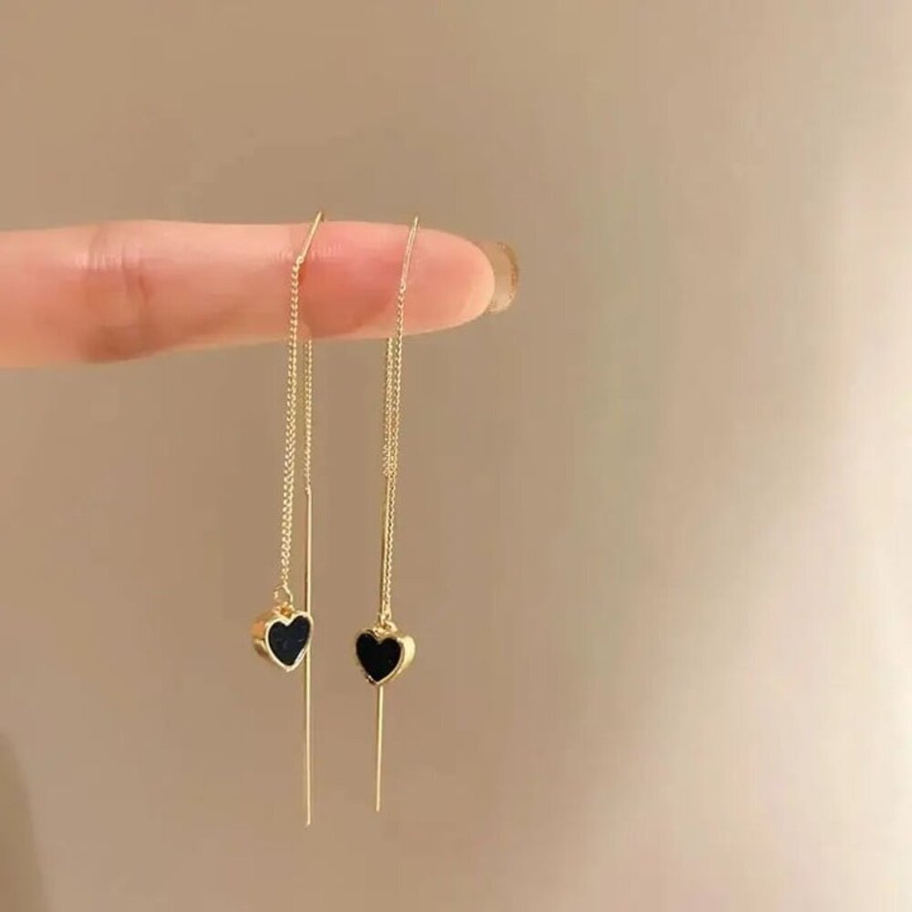 NEW Gold tassel earrings, black heart earrings, gold thread earrings, jewelry - Picture 1 of 5